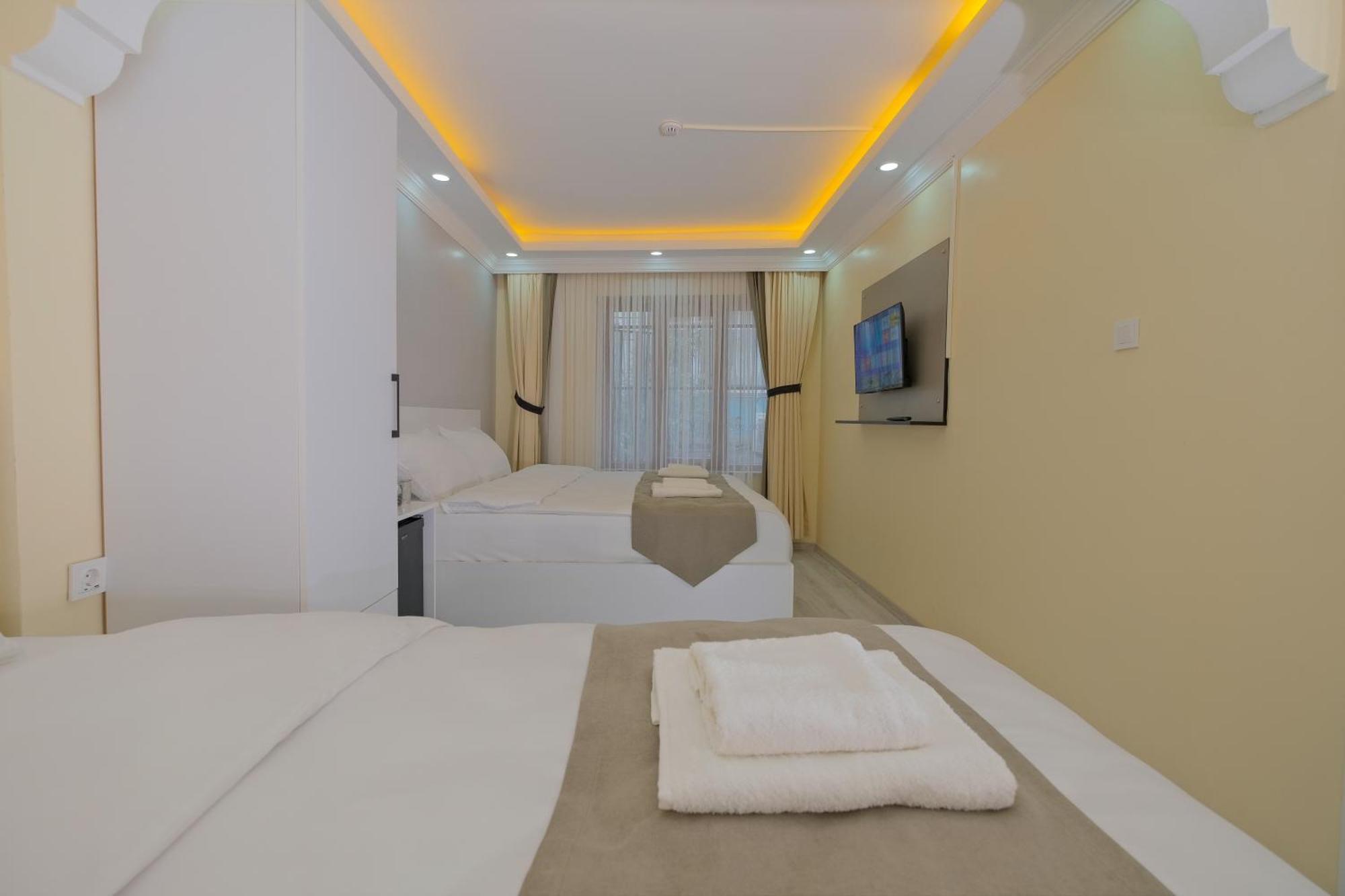 Lucky Hotel Istanbul Exterior photo