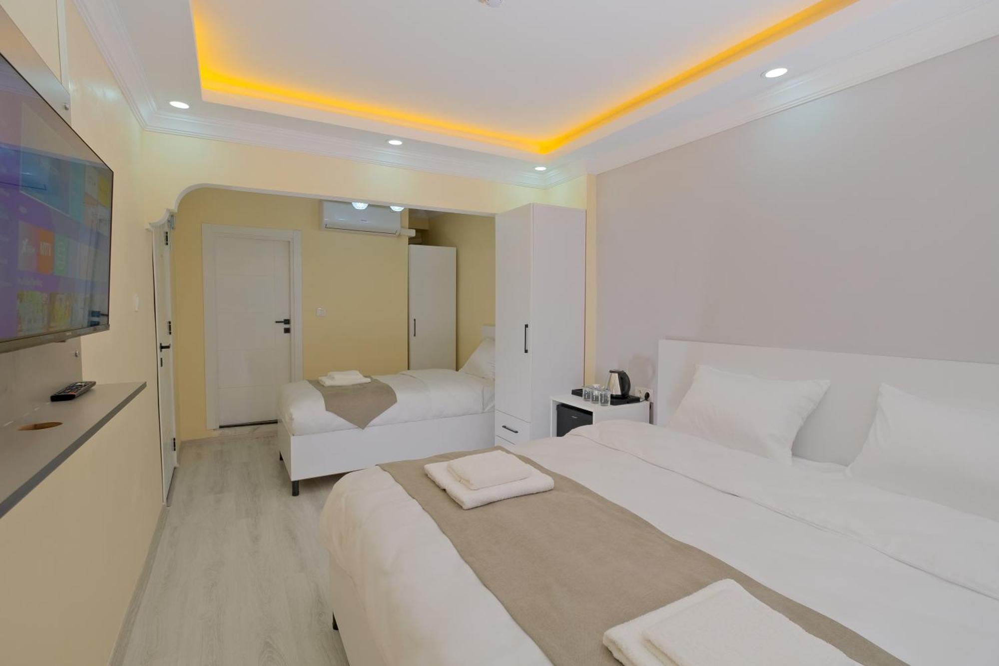 Lucky Hotel Istanbul Exterior photo