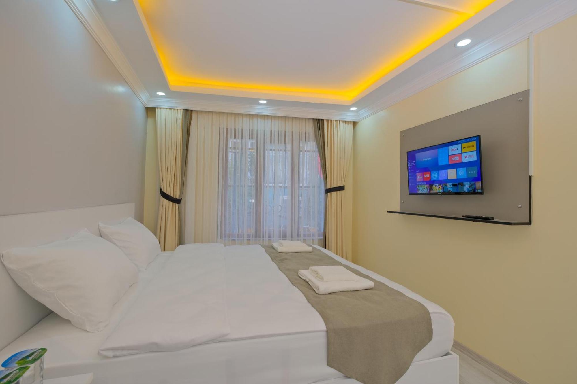 Lucky Hotel Istanbul Exterior photo